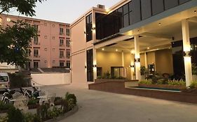 พงศกร บูทิก รีสอร์ต (SHA Extra Plus)